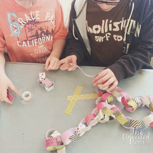 Christmas Tree Paper Chain Activity for Advent Day 7