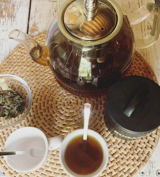 Pipsissewa Tea & Tea Time with Homespun-Threads
